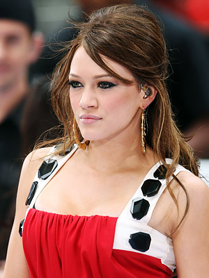 hilary-duff-400ds0718.jpg